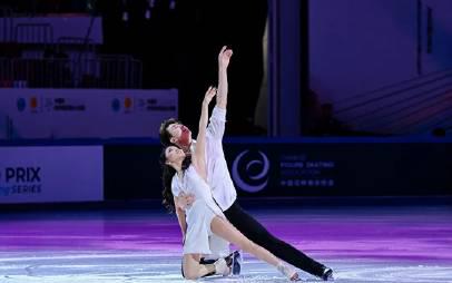 刷到王詩玥的冬奧倒計時微博,我突然想起在國外追劇卡頓的無奈——原來運動員和海外遊子有同款焦慮