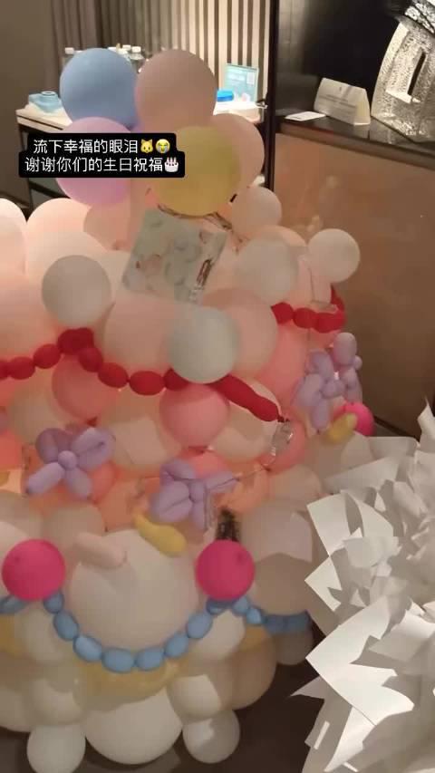 海外華人追劇攻略:突破地區限制,輕鬆觀看鄭欠文生日獻唱《泡沫》全記錄