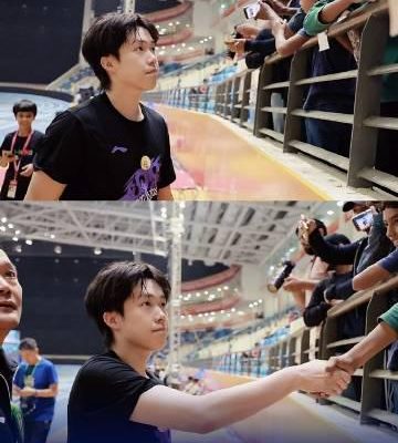 刷到王楚欽三單出戰的直播預告,我對著手機螢幕發呆:海外華人看場國乒比賽怎麼這麼難?