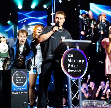 海外華人必看!2025水星獎完整名單揭曉,教你突破地區限制輕鬆追蹤英國音樂盛典