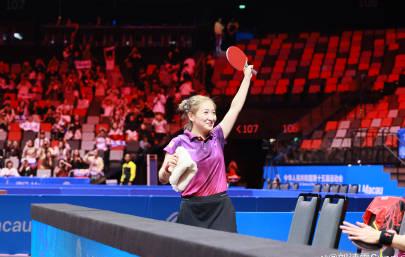 刷到劉詩雯那張全運會混雙金牌照,我忽然想起海外朋友問過:為什麼總卡在『僅限大陸播放』?